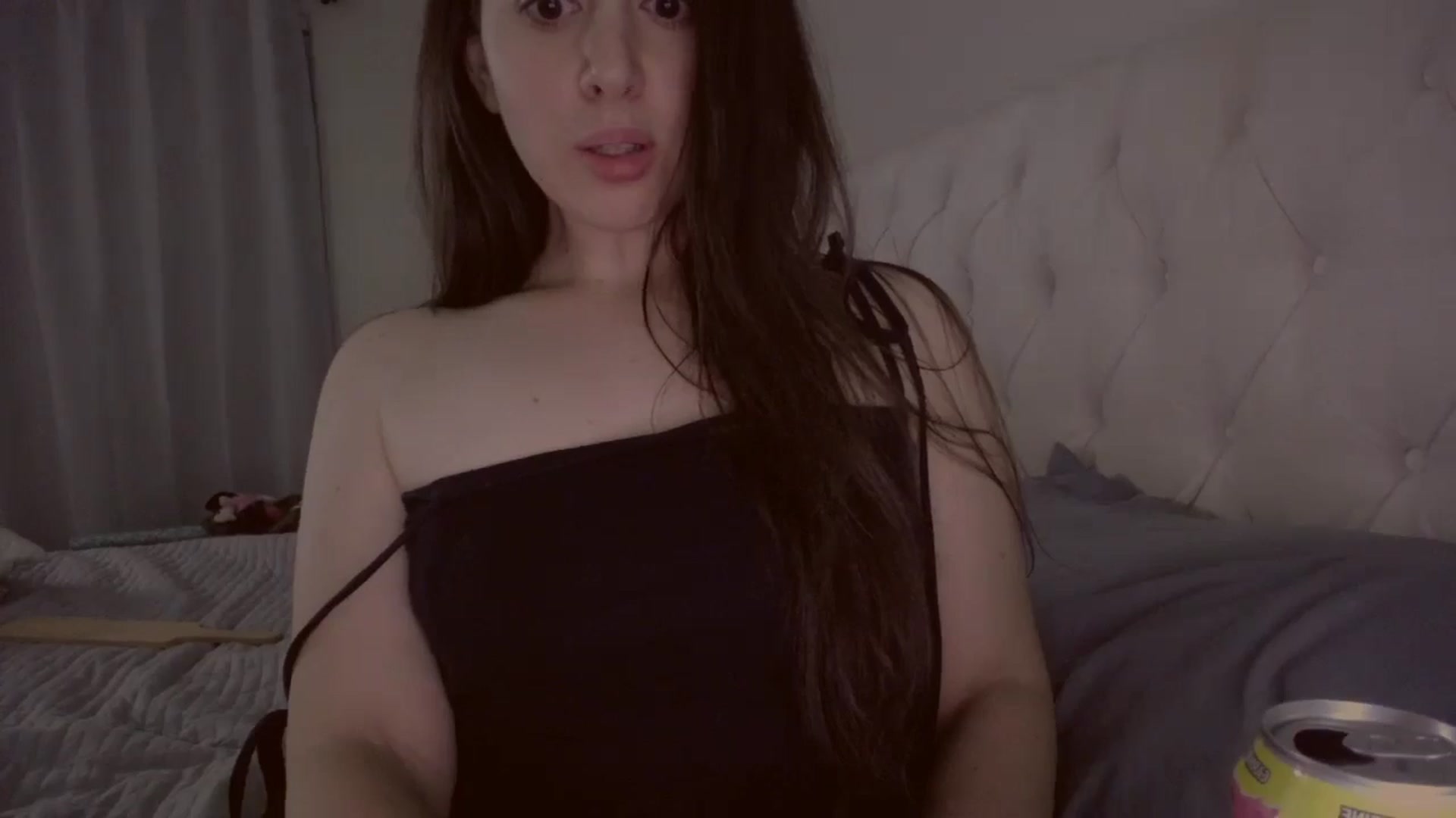 Gallery image thumbnail from Isabelle's myfreecams stream on, 11/16/2024, 10:36 image 18 of 20