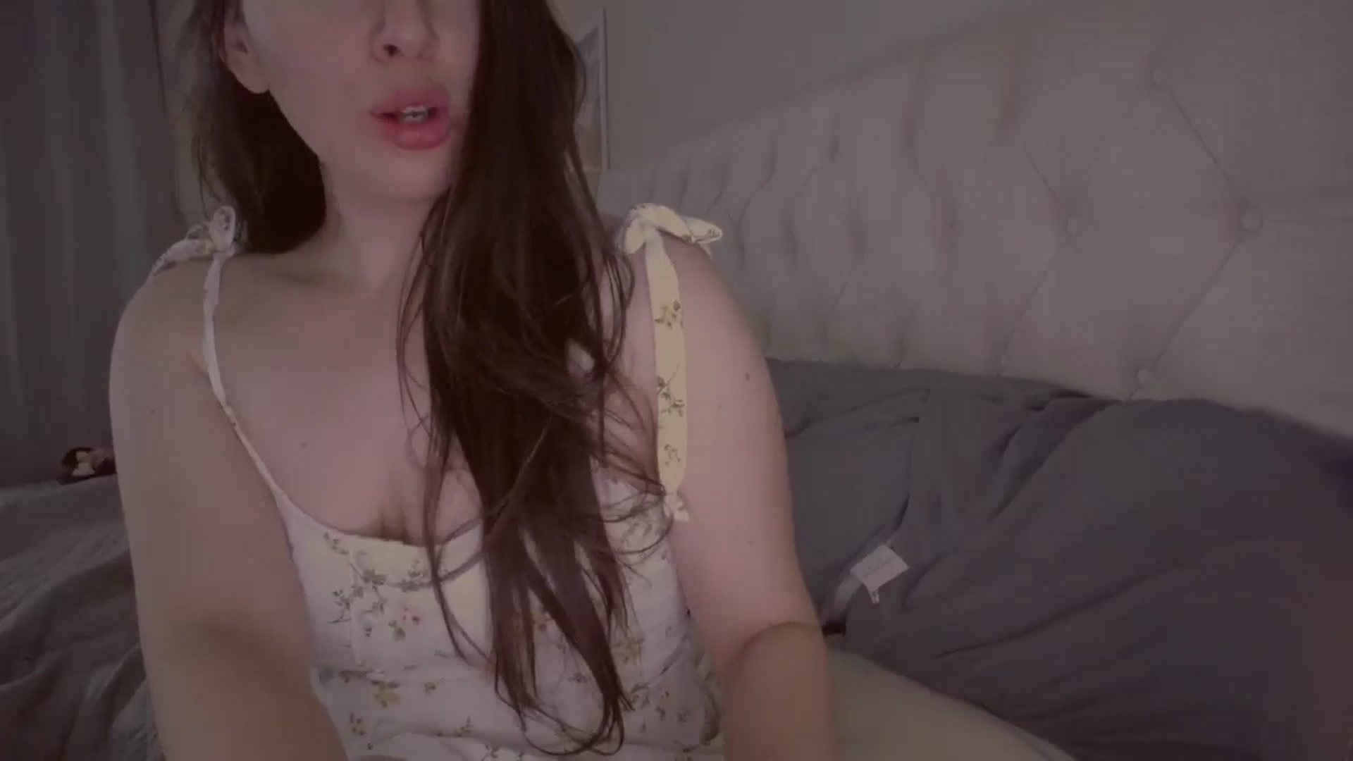 Gallery image thumbnail from Isabelle's myfreecams stream on, 11/18/2024, 07:14 image 5 of 20