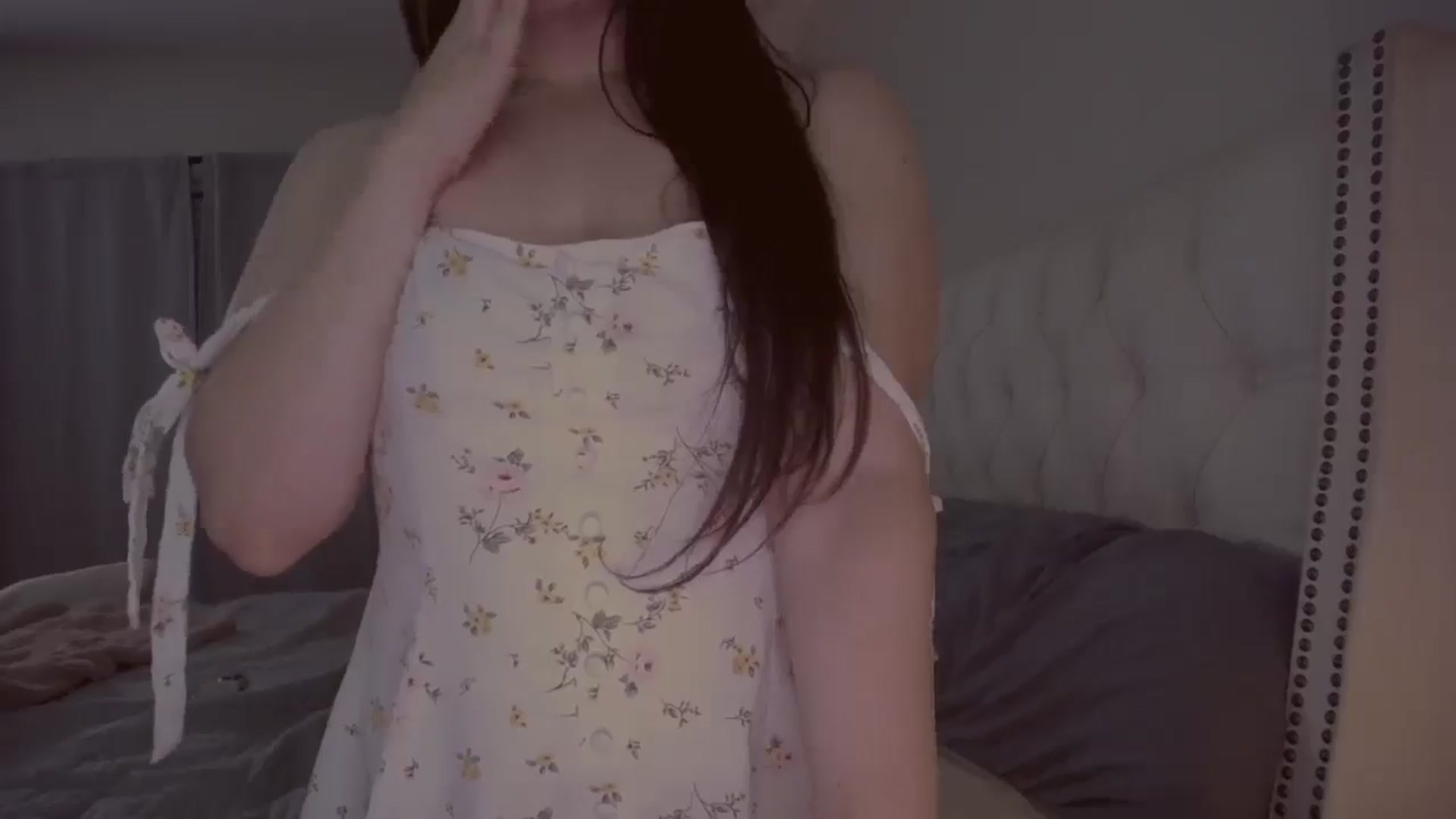 Gallery image thumbnail from Isabelle's myfreecams stream on, 11/18/2024, 07:14 image 4 of 20