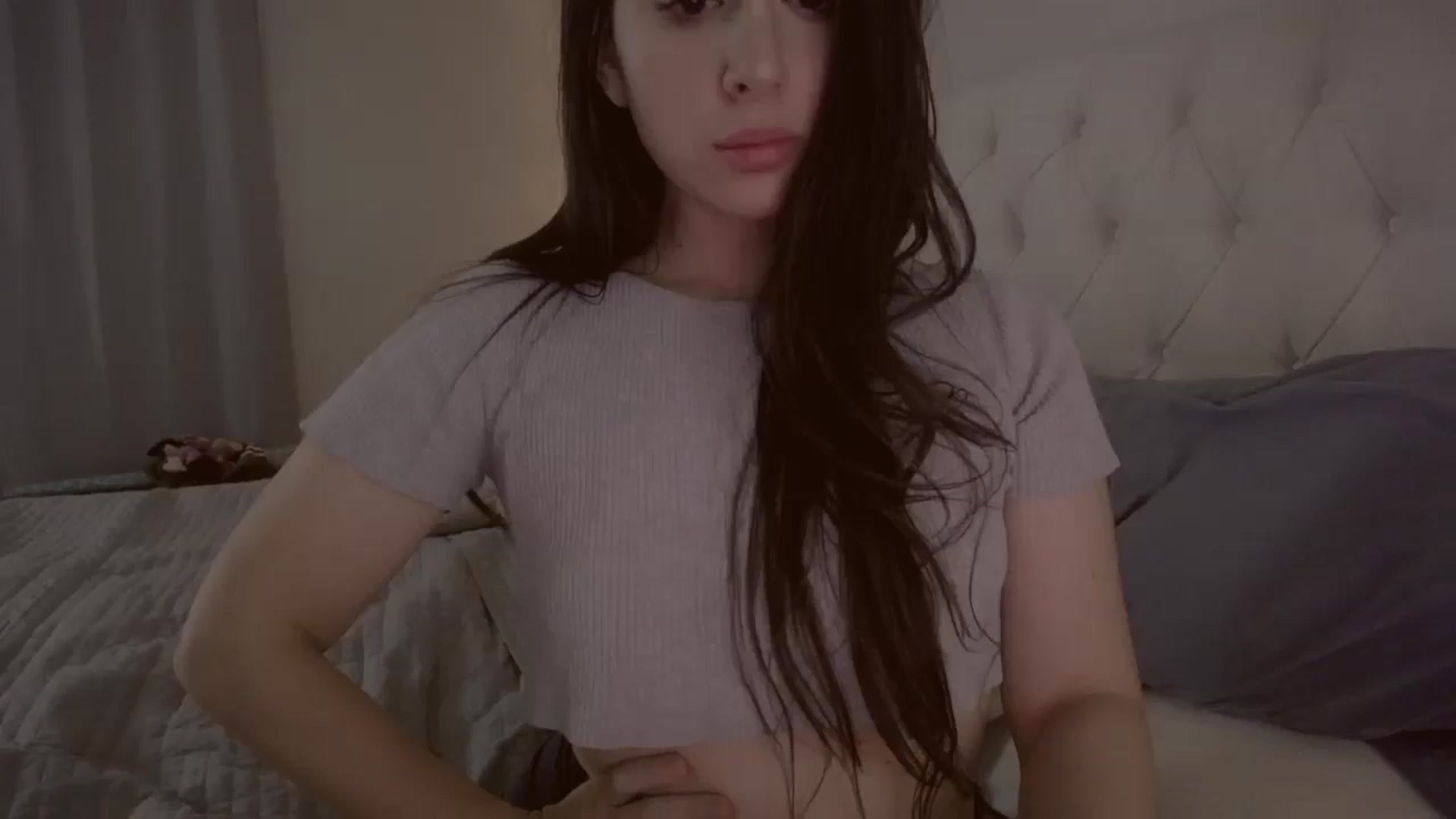 Gallery image thumbnail from Isabelle's myfreecams stream on, 11/22/2024, 09:13 image 14 of 20