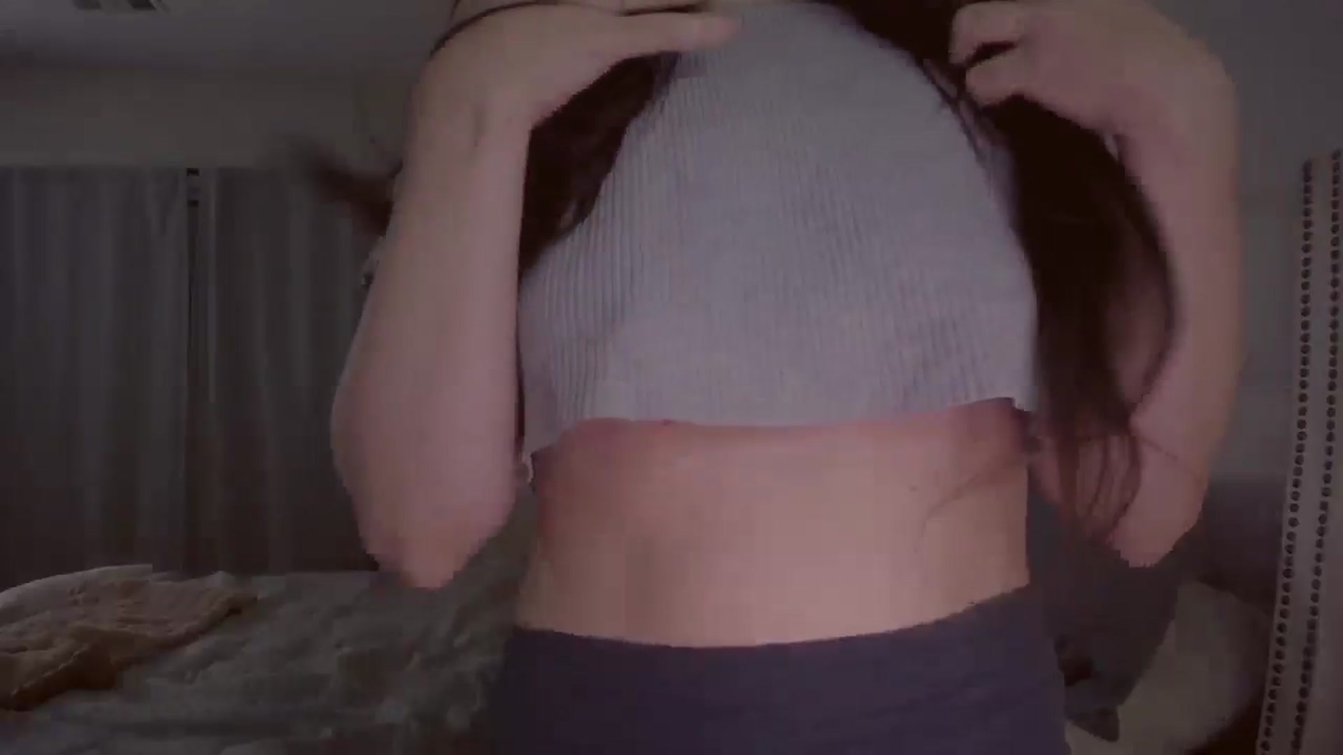 Gallery image thumbnail from Isabelle's myfreecams stream on, 11/22/2024, 09:30 image 4 of 20