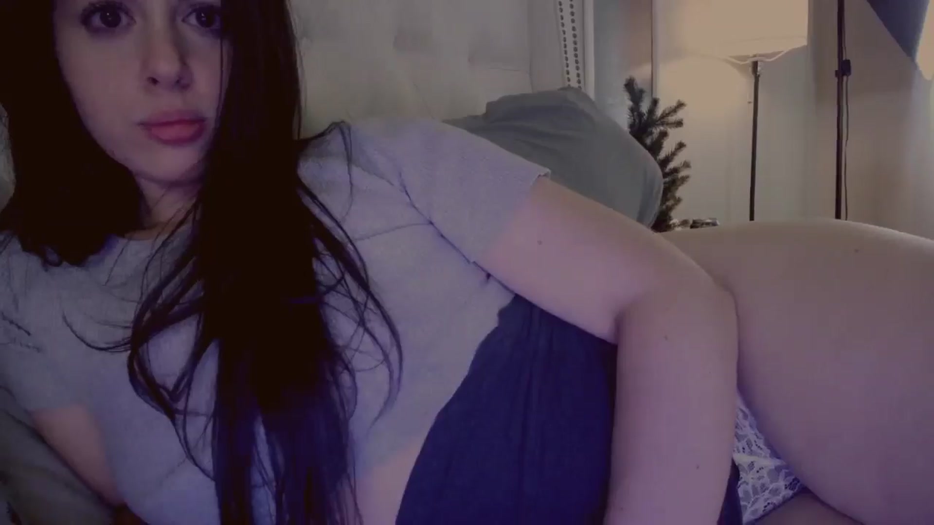 Gallery image thumbnail from Isabelle's myfreecams stream on, 11/22/2024, 10:27 image 12 of 20