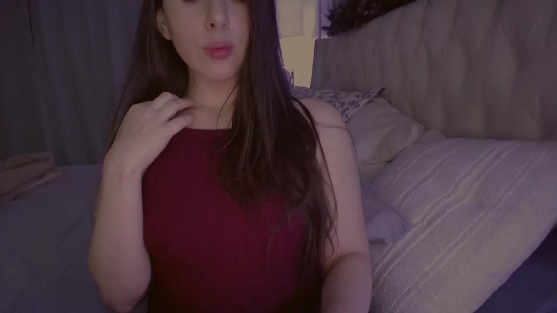 Gallery image thumbnail from Isabelle's myfreecams stream on, 12/10/2024, 07:08 image 10 of 20