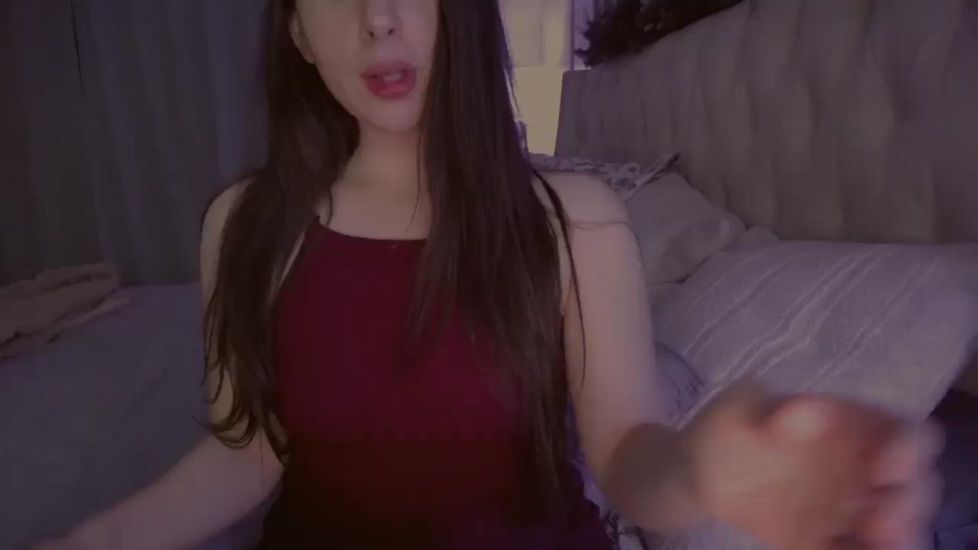 Gallery image thumbnail from Isabelle's myfreecams stream on, 12/10/2024, 07:08 image 1 of 20