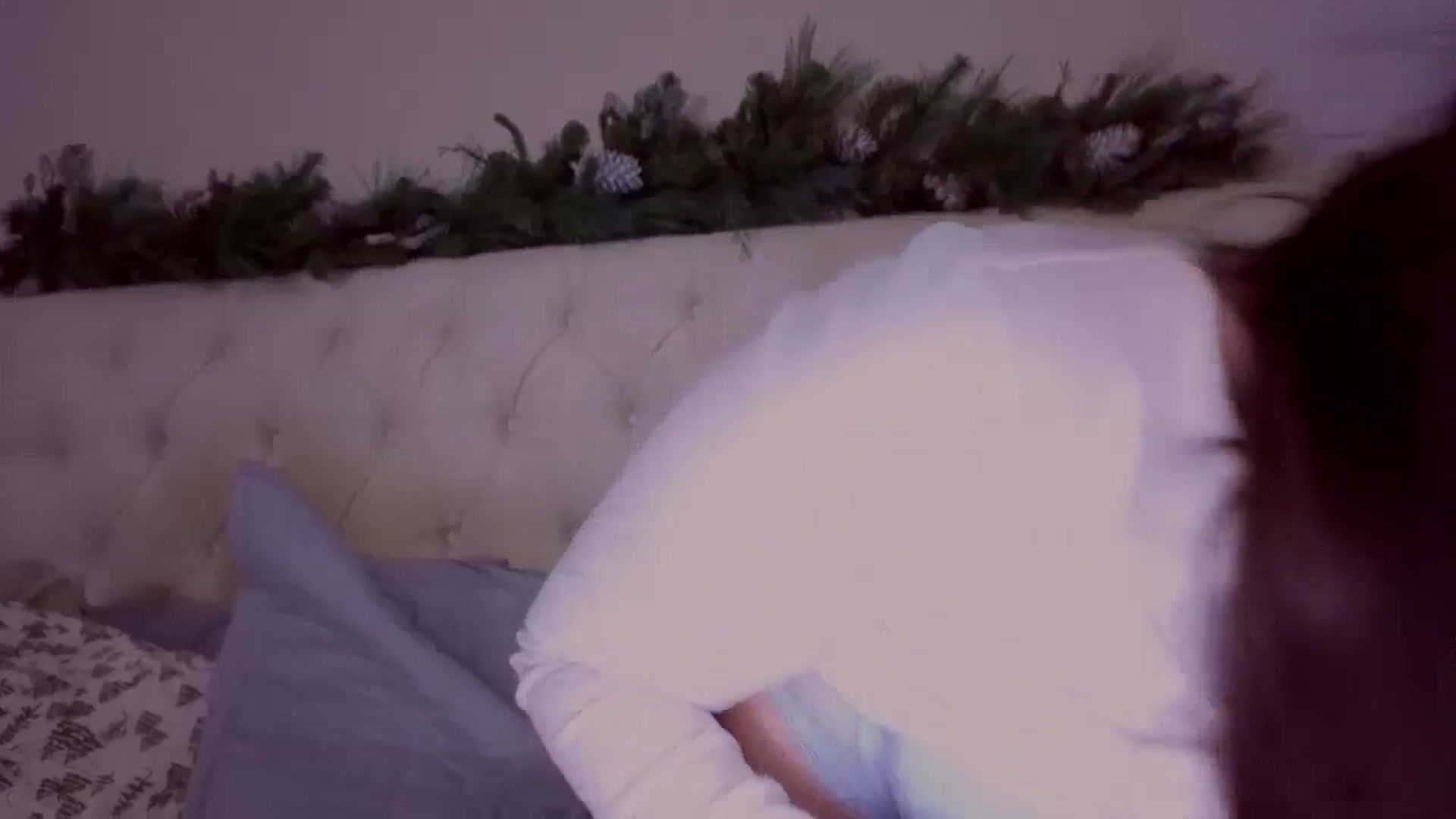 Gallery image thumbnail from Isabelle's myfreecams stream on, 12/31/2024, 09:36 image 10 of 20