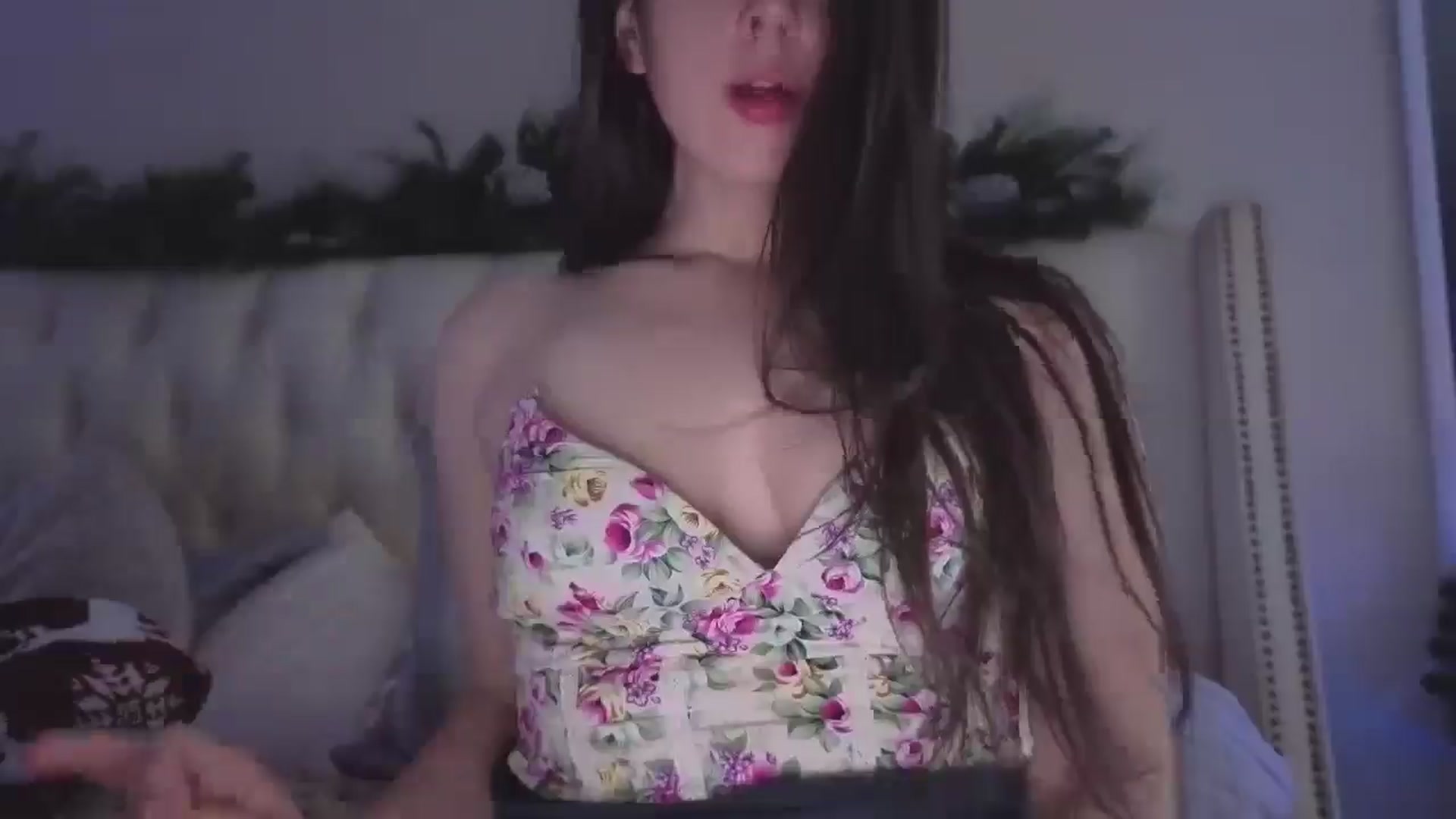 Gallery image thumbnail from Isabelle's myfreecams stream on, 01/15/2025, 13:39 image 3 of 20