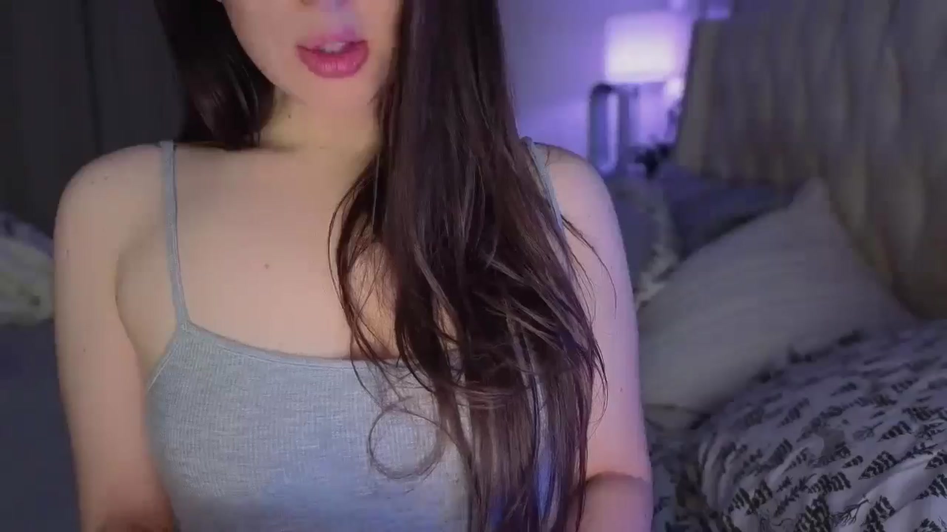 Gallery image thumbnail from Isabelle's myfreecams stream on, 02/04/2025, 08:10 image 10 of 20