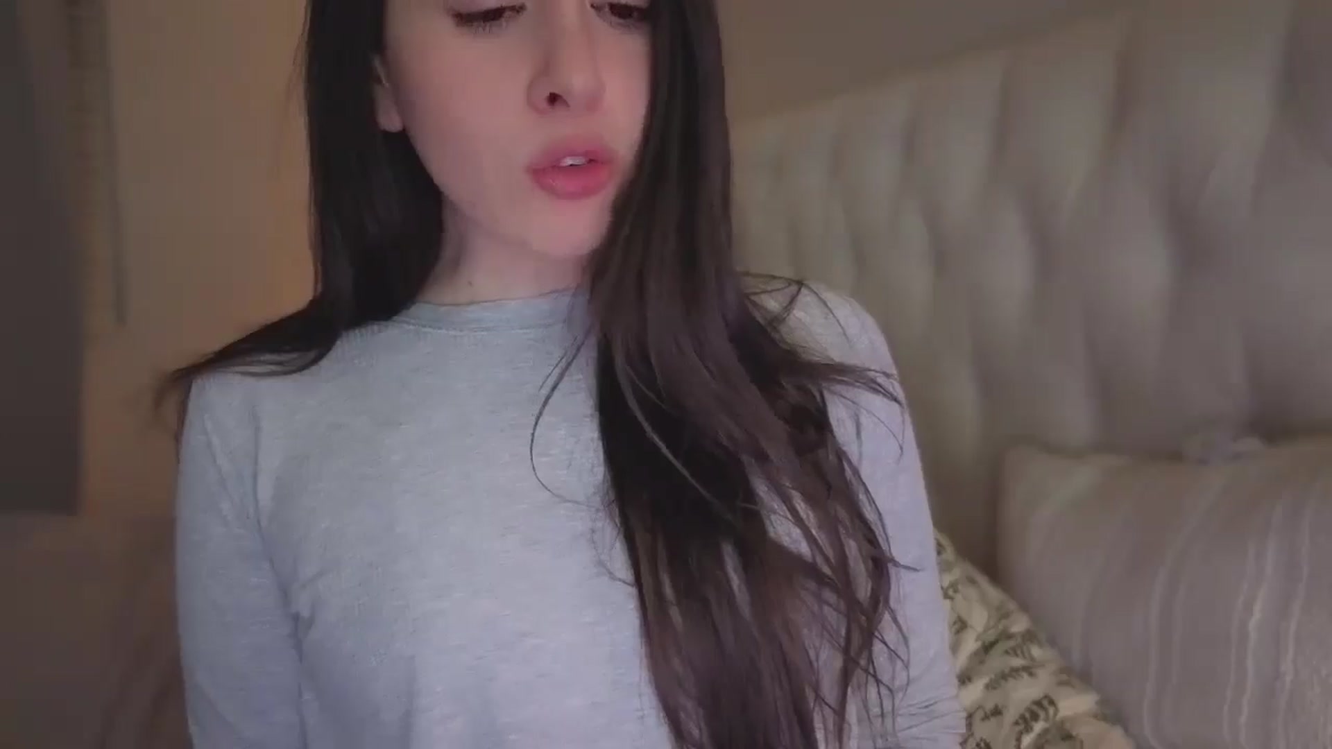 Gallery image thumbnail from Isabelle's myfreecams stream on, 02/11/2025, 08:46 image 3 of 20