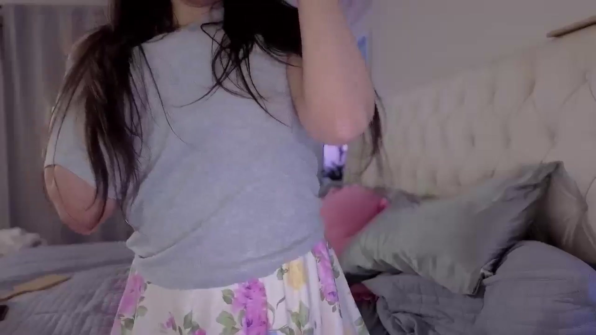 Gallery image thumbnail from Isabelle's myfreecams stream on, 06/04/2025, 07:03 image 16 of 20
