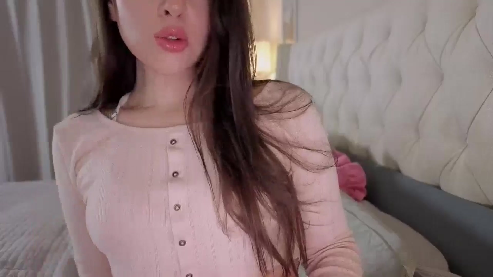 Gallery image thumbnail from Isabelle's myfreecams stream on, 06/11/2025, 05:14 image 7 of 20