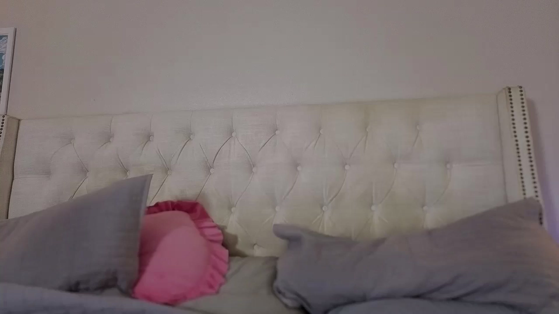 Gallery image thumbnail from Isabelle's myfreecams stream on, 07/25/2025, 07:25 image 13 of 20