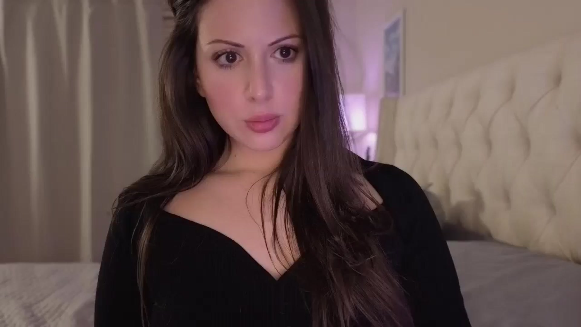 Gallery image thumbnail from Isabelle's myfreecams stream on, 11/20/2025, 09:47 image 1 of 20