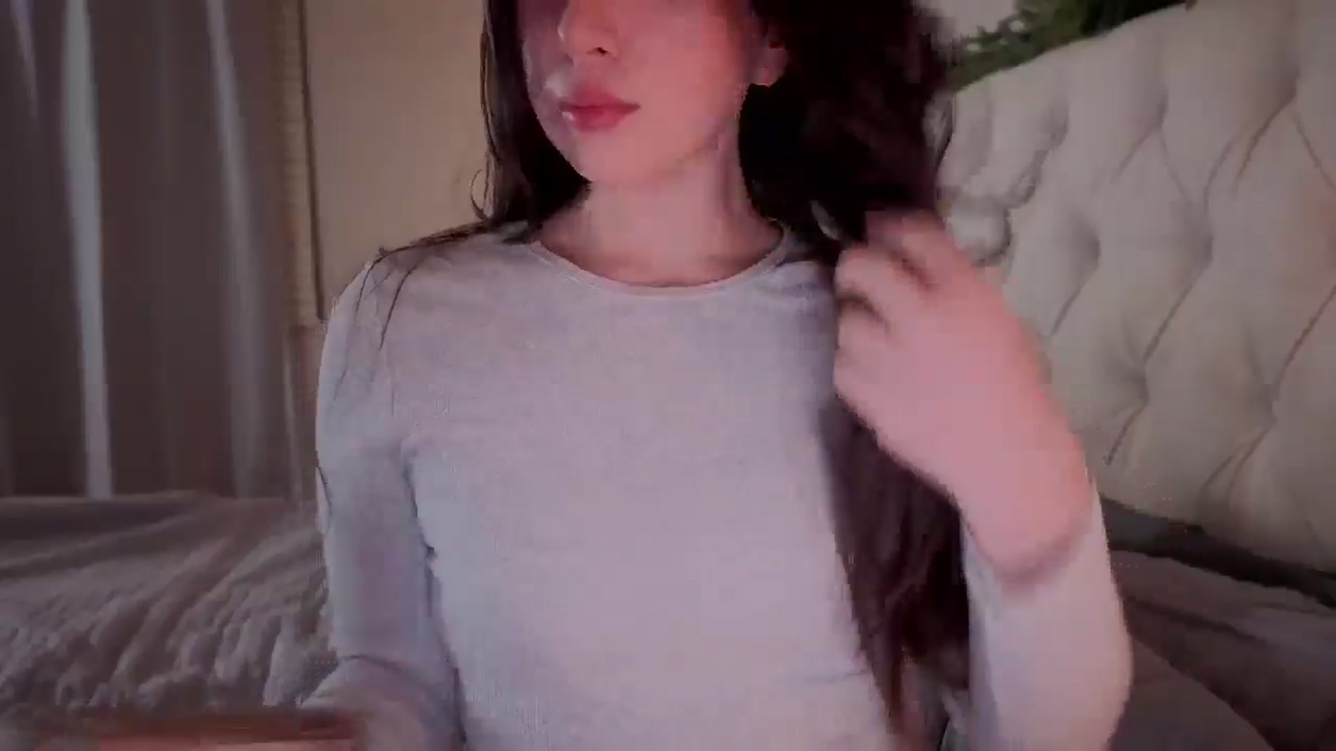 Gallery image thumbnail from Isabelle's myfreecams stream on, 11/30/2025, 10:51 image 9 of 20