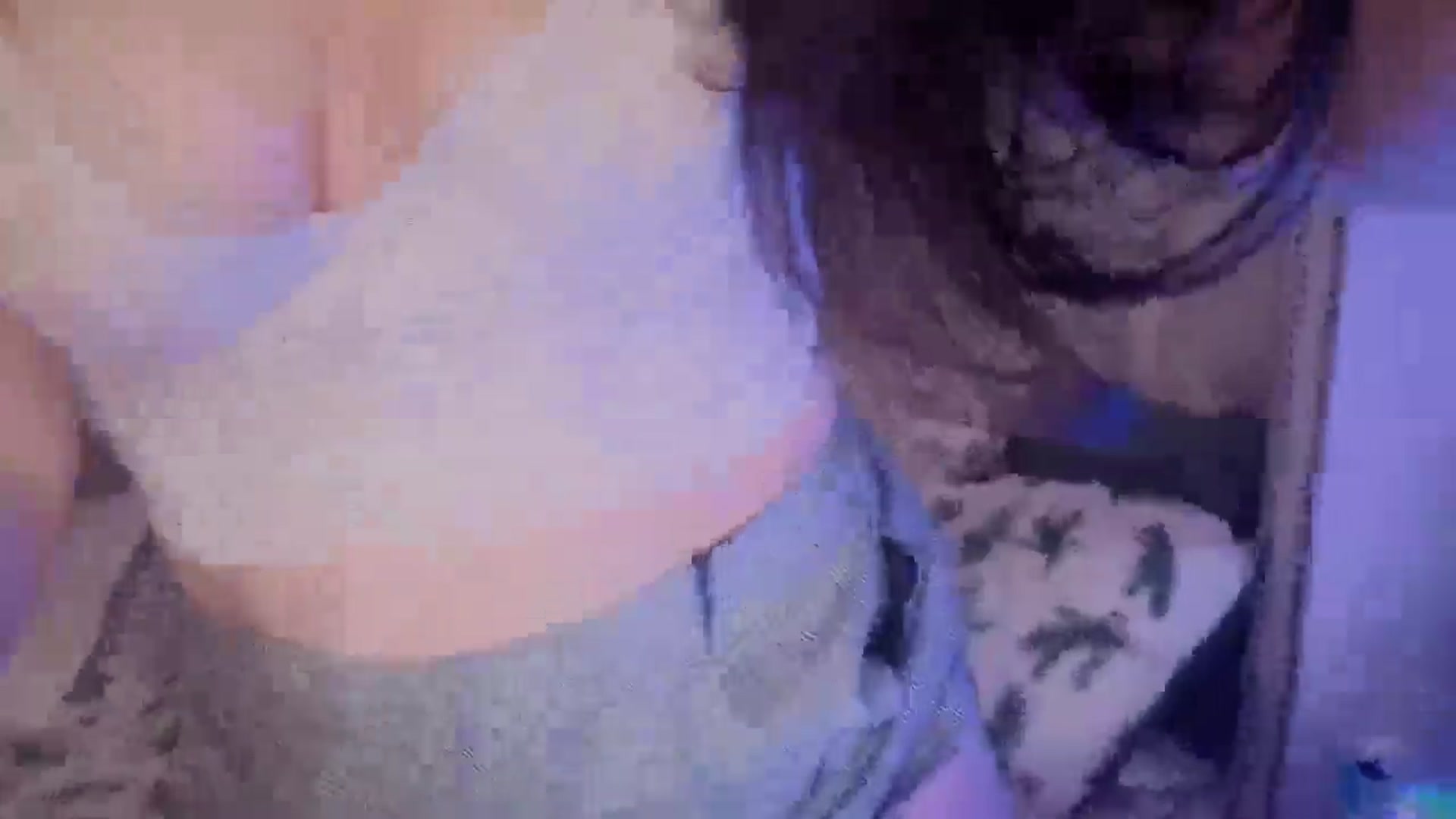 Gallery image thumbnail from Isabelle's myfreecams stream on, 01/07/2026, 10:50 image 12 of 20