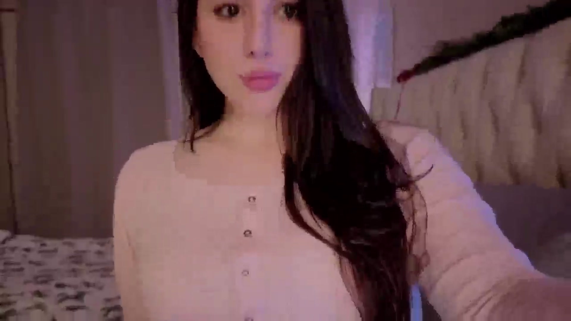Gallery image thumbnail from Isabelle's myfreecams stream on, 02/16/2026, 08:01 image 4 of 20