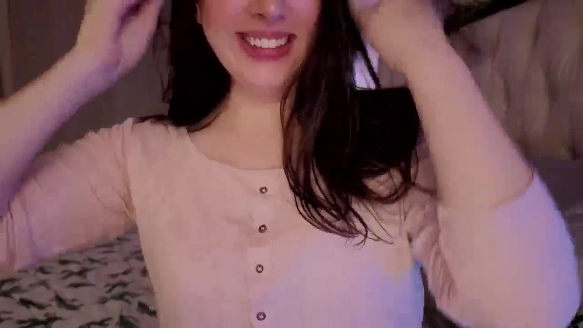 Gallery image thumbnail from Isabelle's myfreecams stream on, 02/16/2026, 08:01 image 5 of 20