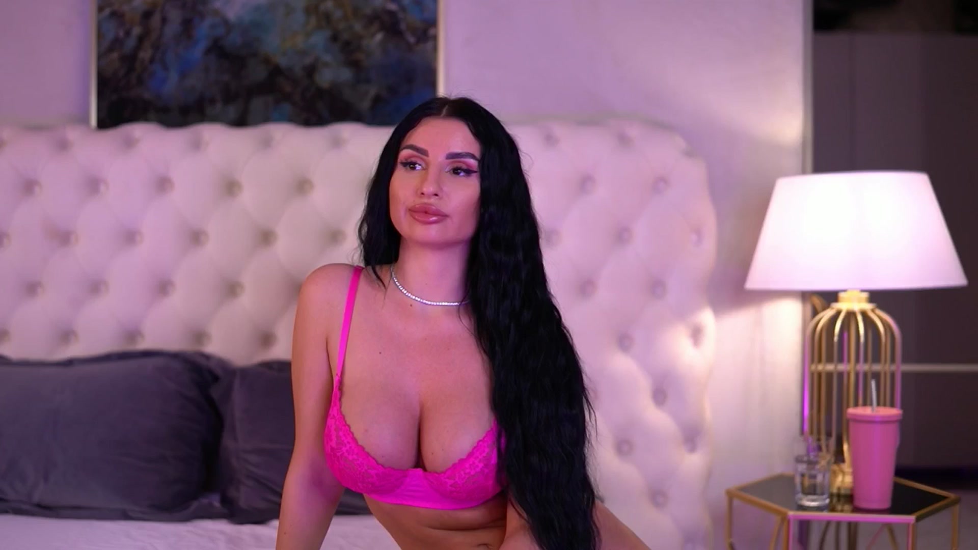 Gallery image thumbnail from IsabelleHunt's myfreecams stream on, 01/24/2025, 12:51 image 20 of 20
