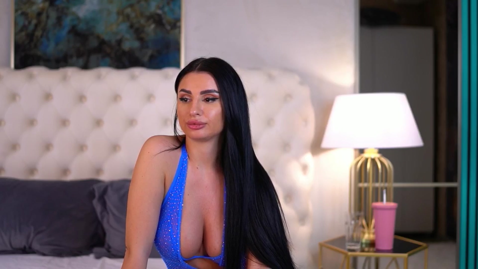 Gallery image thumbnail from IsabelleHunt's myfreecams stream on, 01/26/2025, 12:46 image 11 of 20