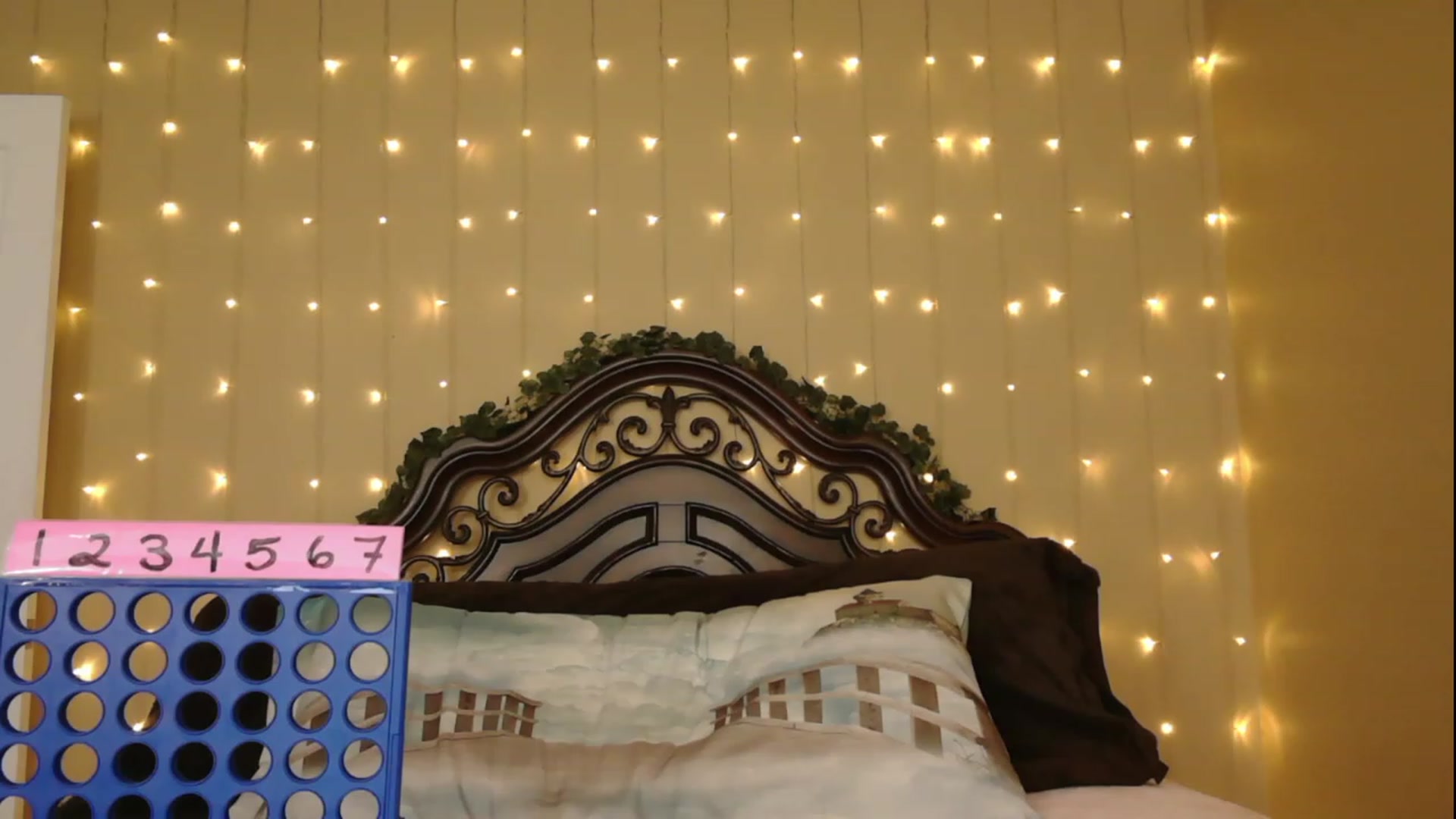 Gallery image thumbnail from IsabelleRaven's myfreecams stream on, 06/04/2023, 05:20 image 10 of 20