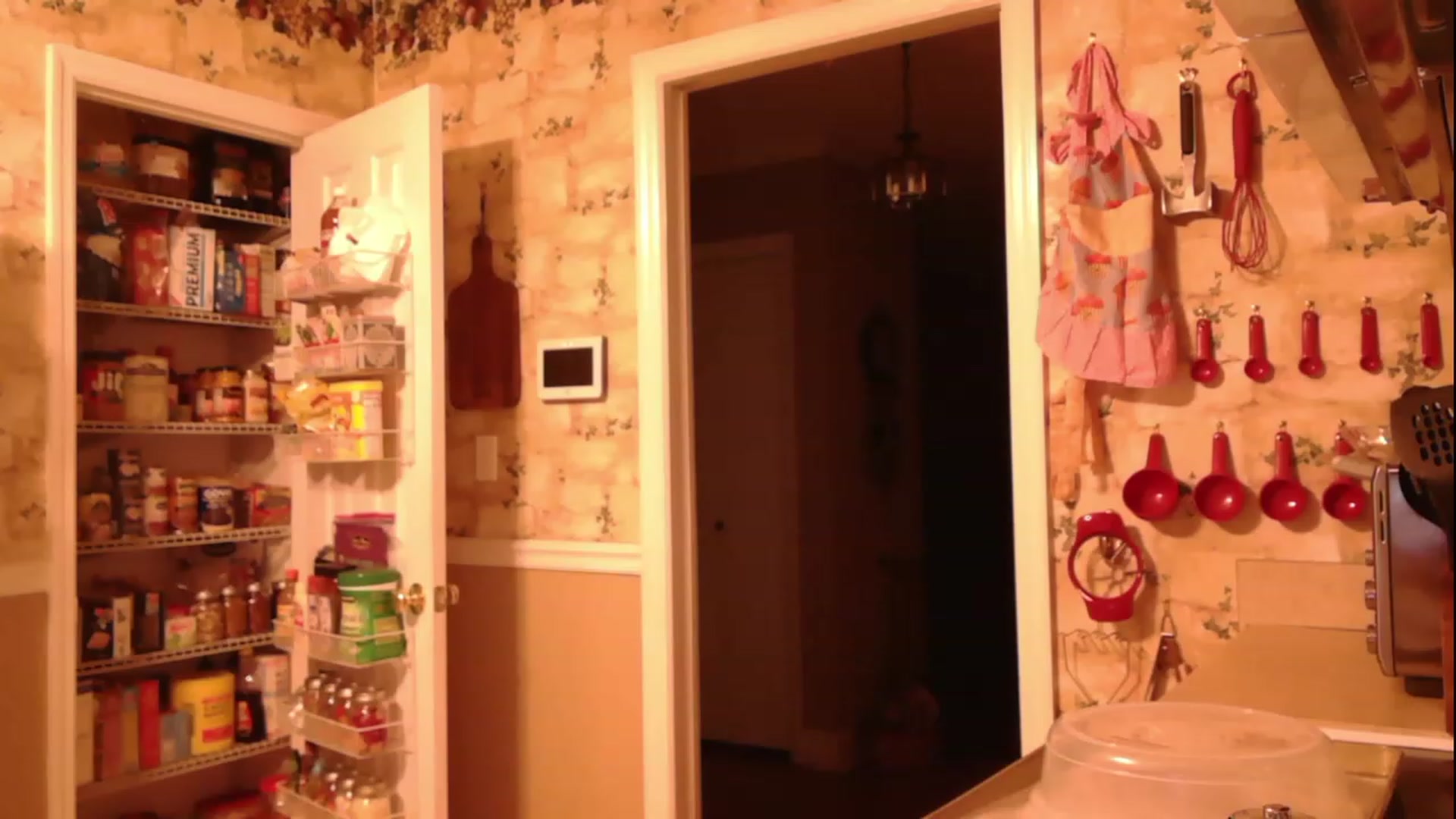 Gallery image thumbnail from IsabelleRaven's myfreecams stream on, 06/05/2023, 03:06 image 1 of 20