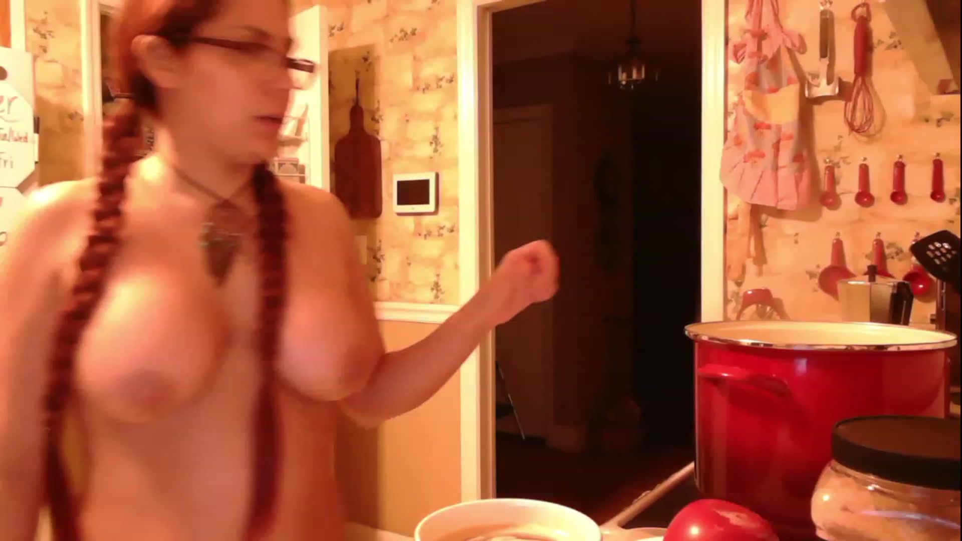 Gallery image thumbnail from IsabelleRaven's myfreecams stream on, 06/05/2023, 03:06 image 10 of 20