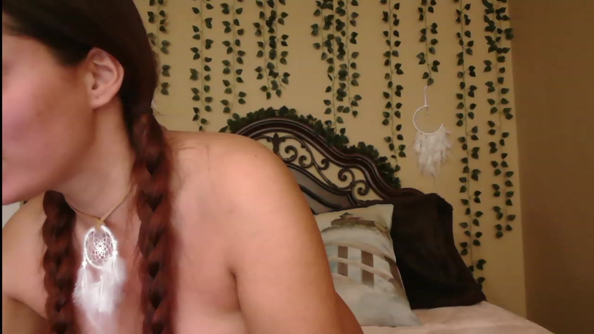 Gallery image thumbnail from IsabelleRaven's myfreecams stream on, 07/26/2023, 03:25 image 11 of 20