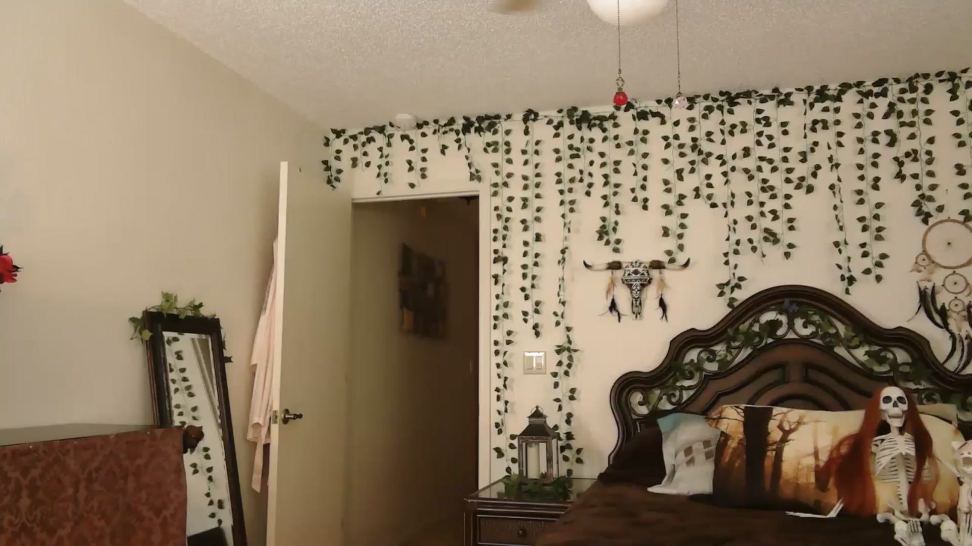 Gallery image thumbnail from IsabelleRaven's myfreecams stream on, 10/02/2024, 10:59 image 4 of 20