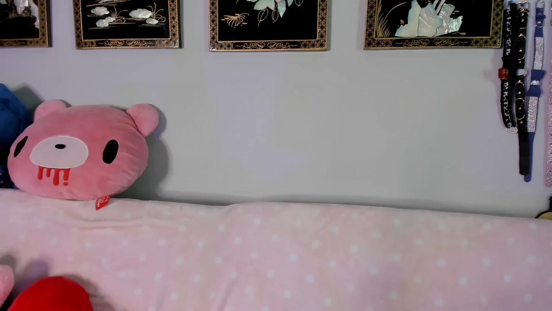 Gallery image thumbnail from Isabelle_Babe's myfreecams stream on, 11/16/2022, 08:06 image 15 of 20