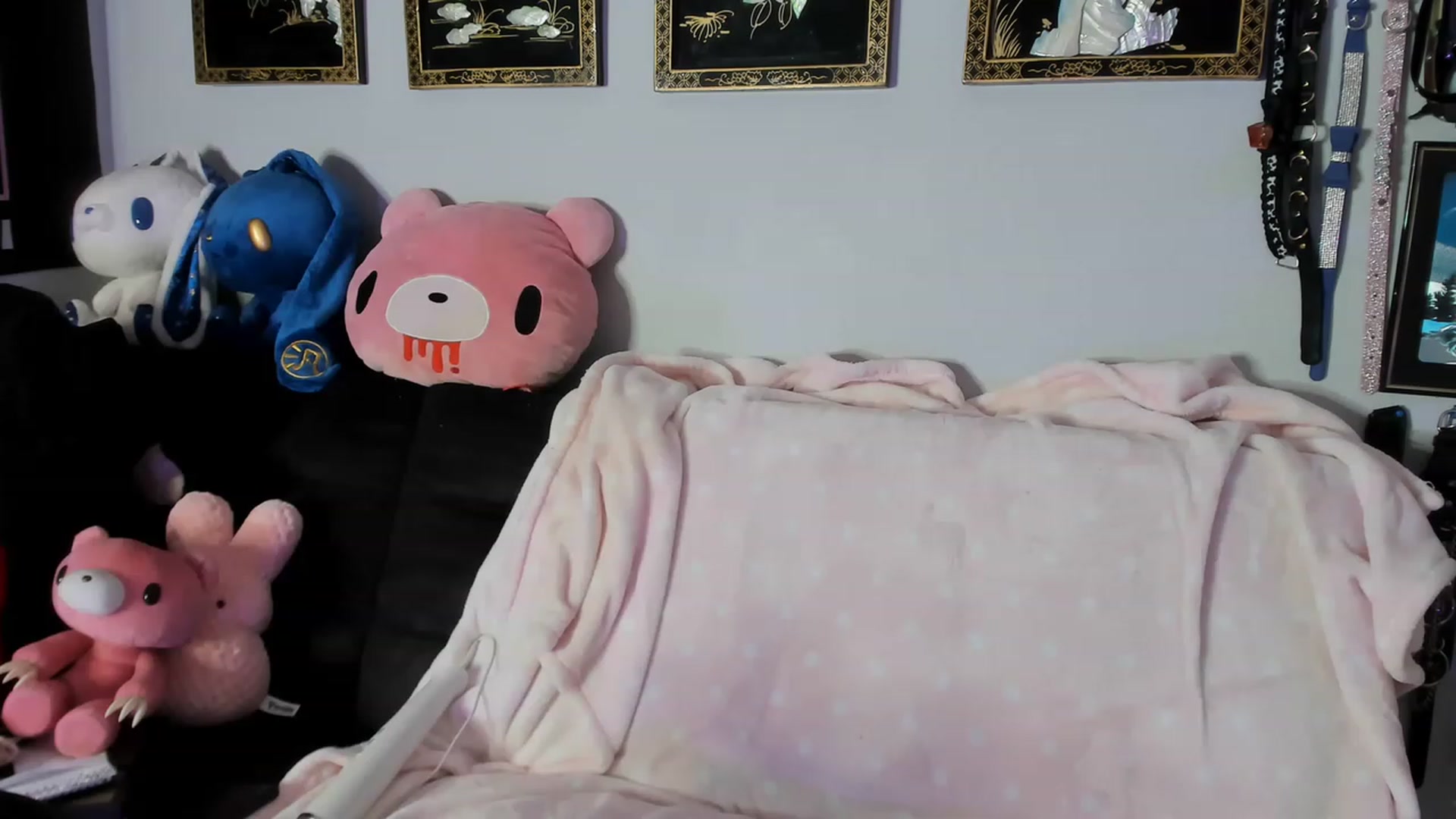 Gallery image thumbnail from Isabelle_Babe's myfreecams stream on, 11/18/2022, 06:50 image 20 of 20
