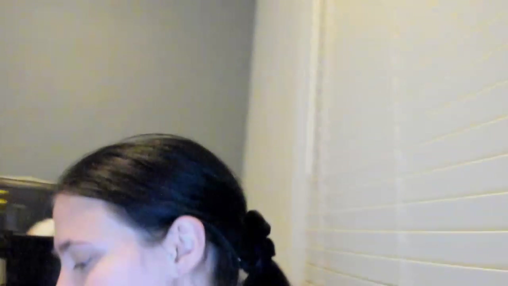 Gallery image thumbnail from Isabelle_Babe's myfreecams stream on, 11/24/2022, 01:38 image 18 of 20