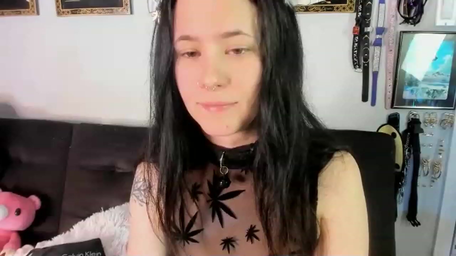 Gallery image thumbnail from Isabelle_Babe's myfreecams stream on, 11/24/2022, 04:59 image 1 of 20