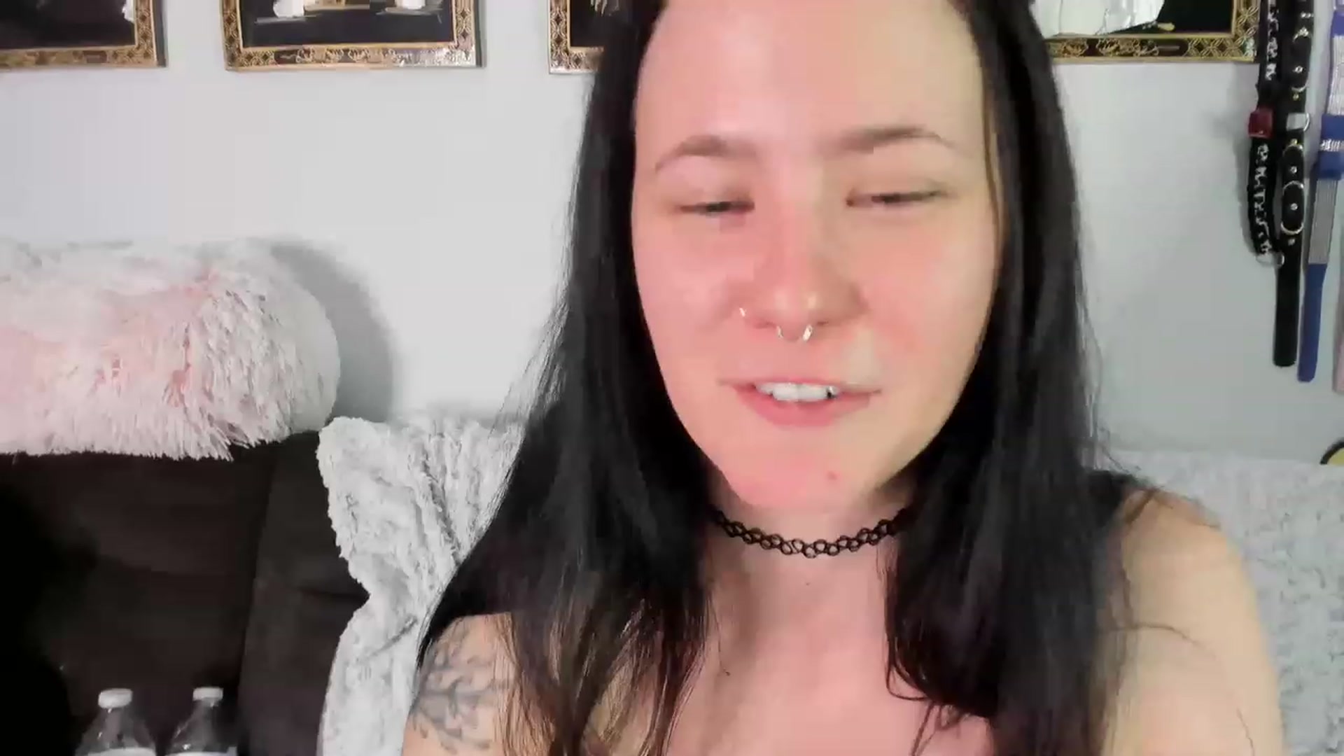 Gallery image thumbnail from Isabelle_Babe's myfreecams stream on, 11/27/2022, 04:26 image 19 of 20
