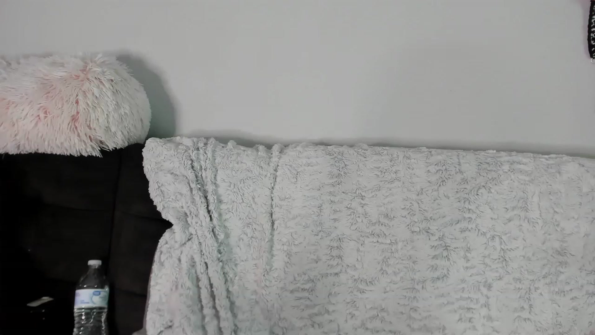 Gallery image thumbnail from Isabelle_Babe's myfreecams stream on, 11/27/2022, 05:00 image 4 of 20