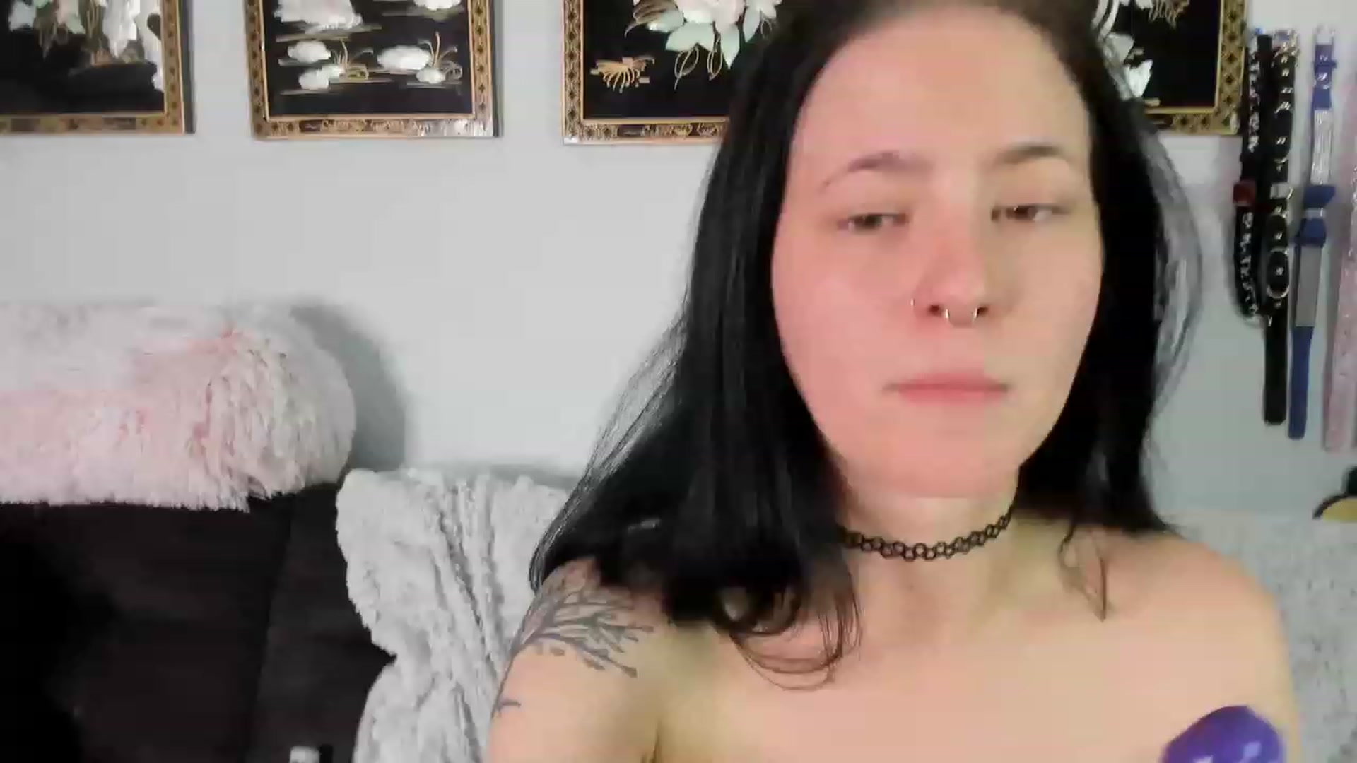 Gallery image thumbnail from Isabelle_Babe's myfreecams stream on, 11/27/2022, 05:00 image 11 of 20