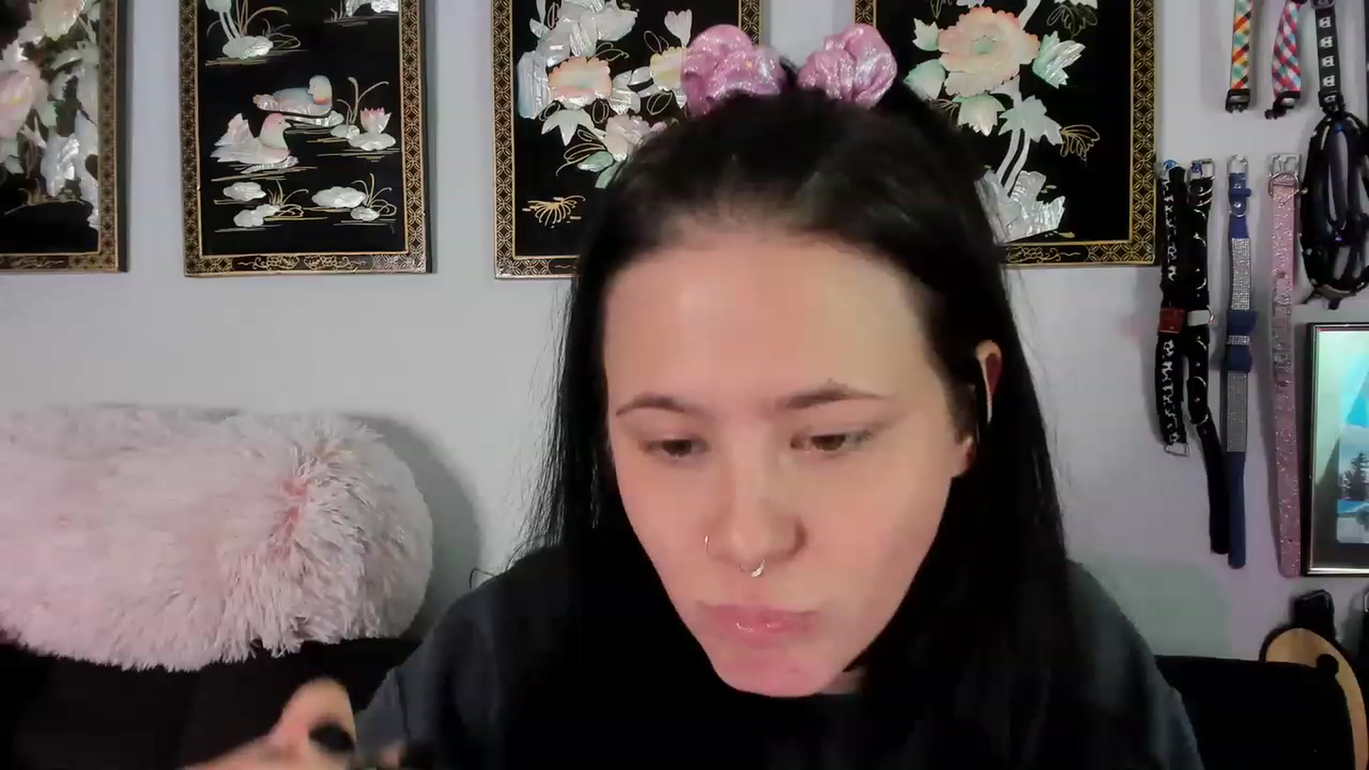 Gallery image thumbnail from Isabelle_Babe's myfreecams stream on, 11/29/2022, 08:10 image 14 of 20