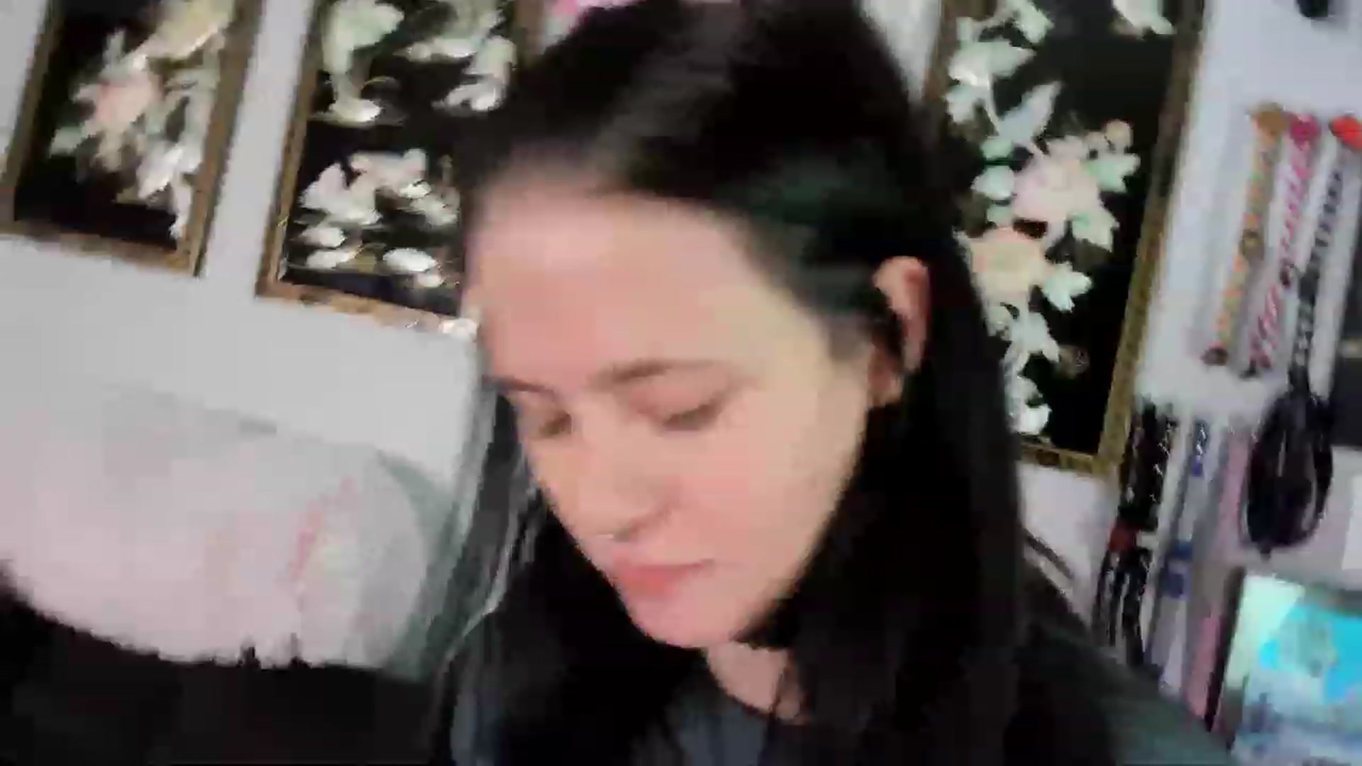 Gallery image thumbnail from Isabelle_Babe's myfreecams stream on, 11/29/2022, 08:10 image 13 of 20