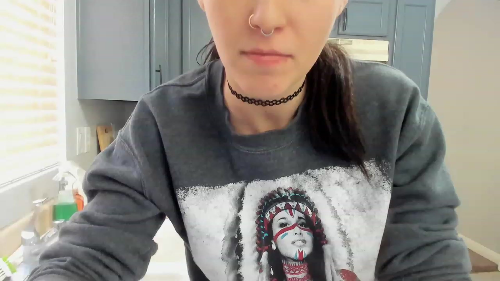 Gallery image thumbnail from Isabelle_Babe's myfreecams stream on, 11/30/2022, 23:03 image 6 of 20