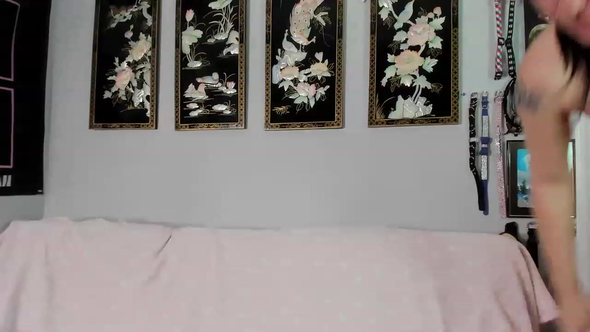 Gallery image thumbnail from Isabelle_Babe's myfreecams stream on, 12/01/2022, 01:32 image 17 of 20