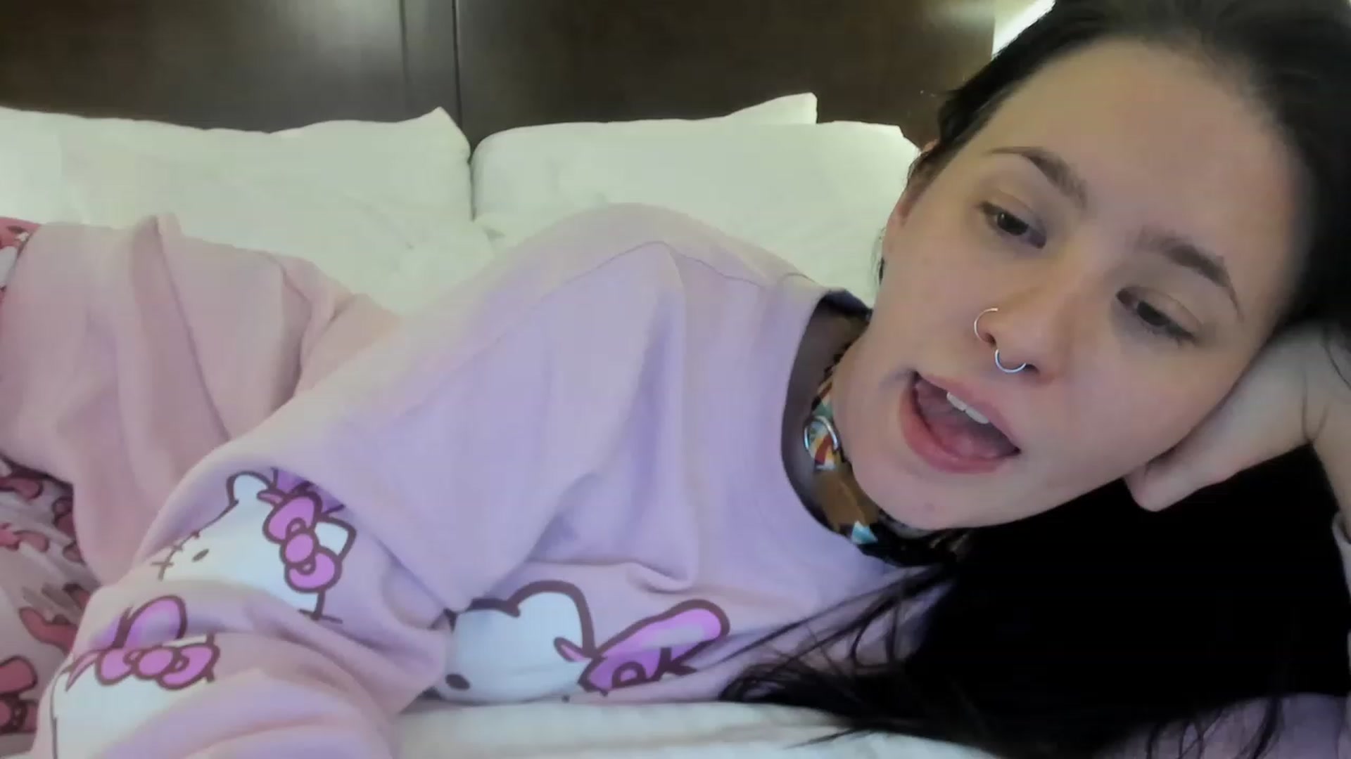 Gallery image thumbnail from Isabelle_Babe's myfreecams stream on, 12/02/2022, 07:34 image 16 of 20