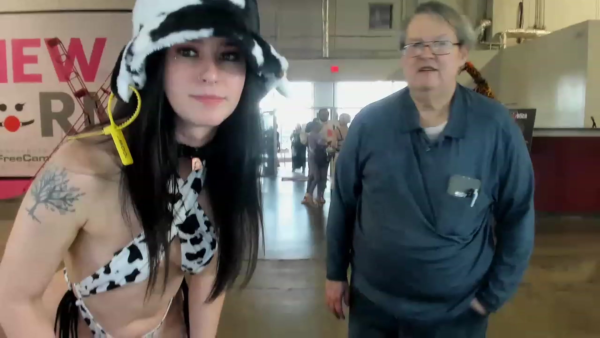 Gallery image thumbnail from Isabelle_Babe's myfreecams stream on, 12/03/2022, 20:59 image 17 of 20