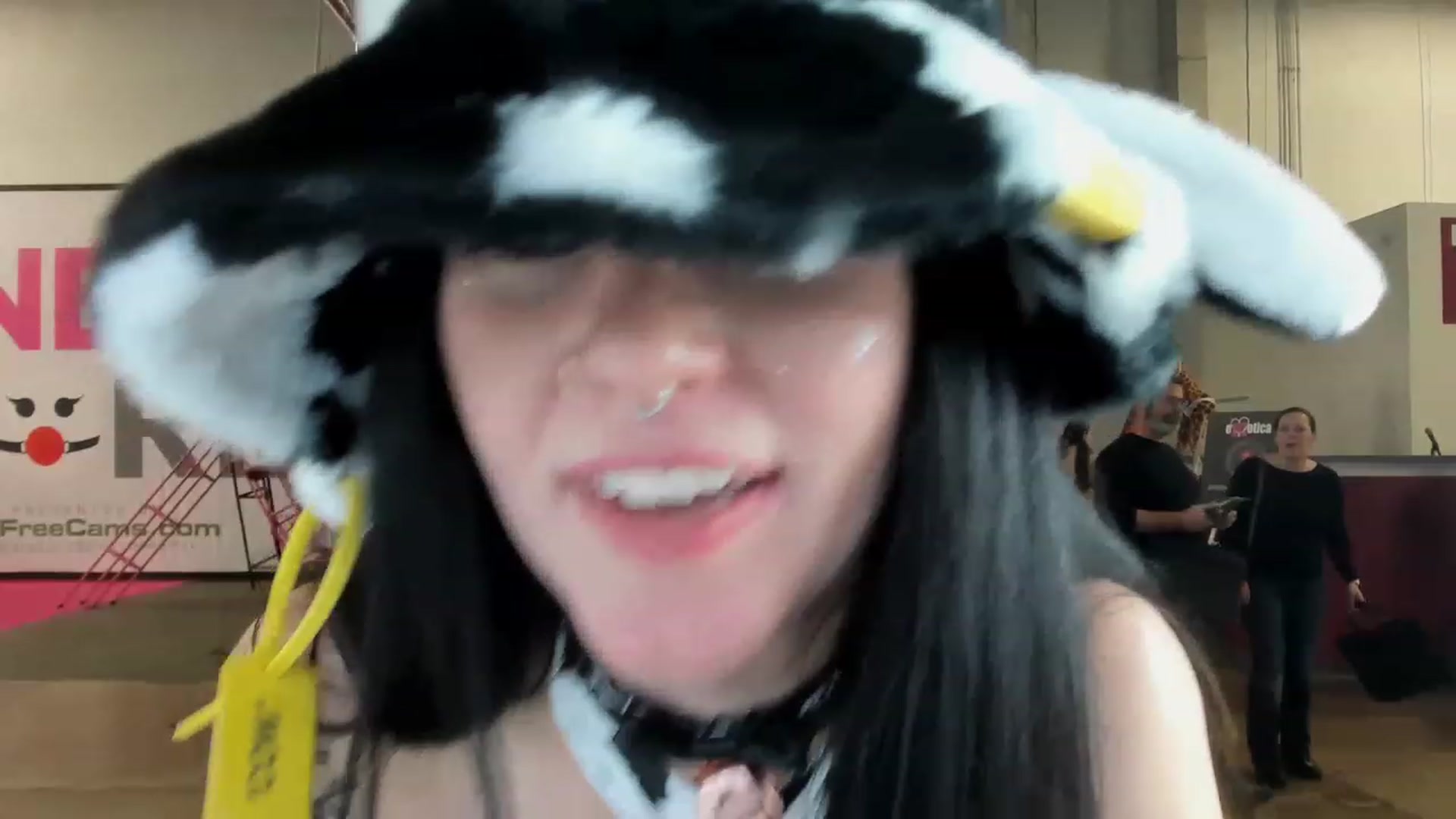 Gallery image thumbnail from Isabelle_Babe's myfreecams stream on, 12/03/2022, 22:15 image 19 of 20