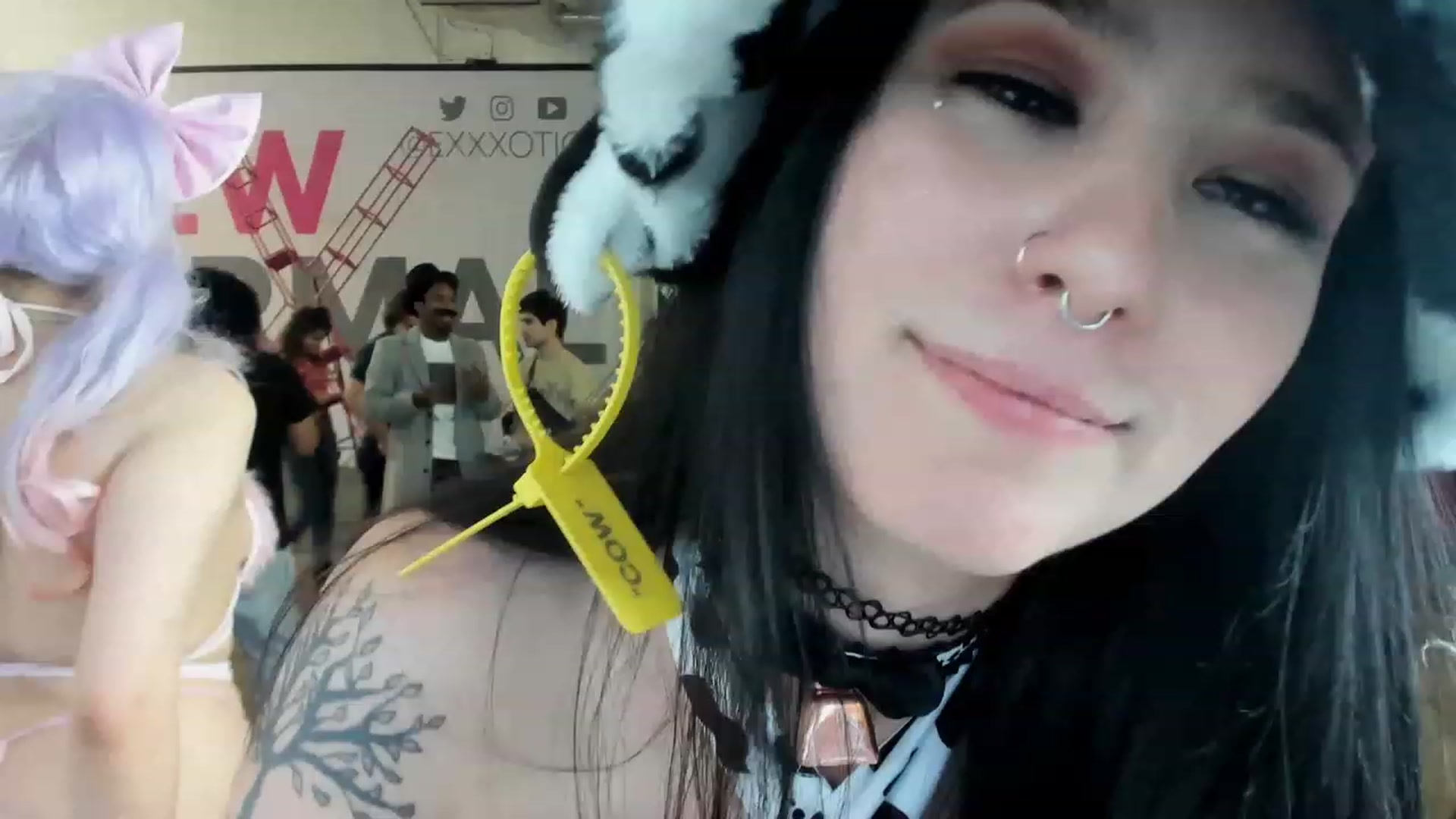 Gallery image thumbnail from Isabelle_Babe's myfreecams stream on, 12/04/2022, 02:33 image 20 of 20