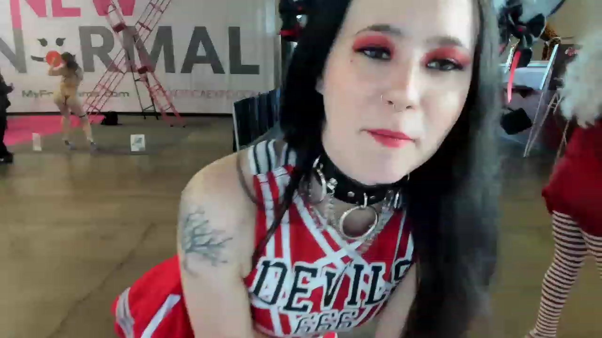 Gallery image thumbnail from Isabelle_Babe's myfreecams stream on, 12/04/2022, 19:32 image 7 of 20