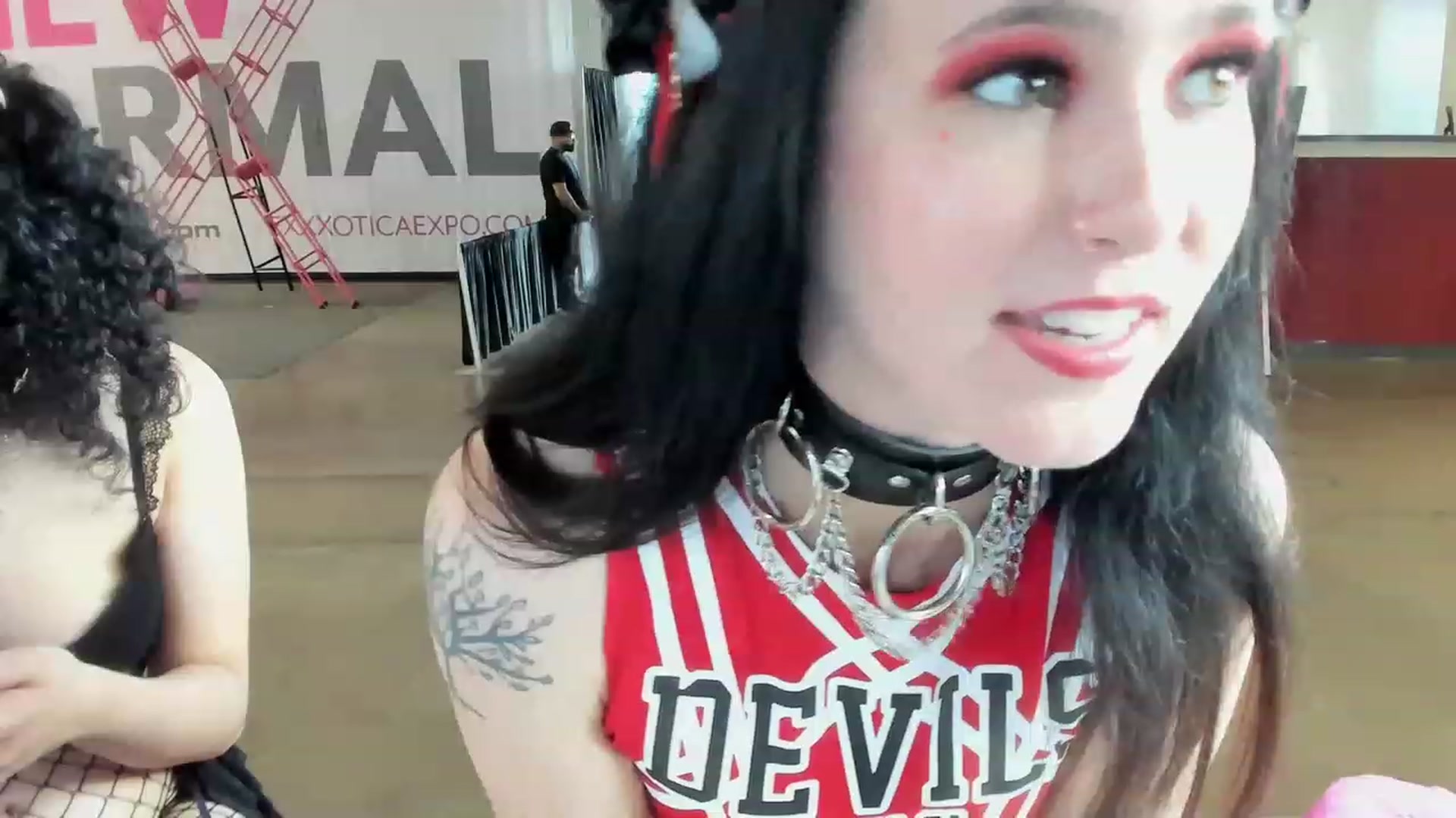 Gallery image thumbnail from Isabelle_Babe's myfreecams stream on, 12/04/2022, 21:15 image 7 of 20