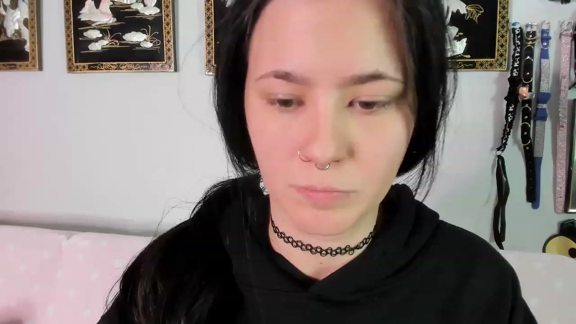 Gallery image thumbnail from Isabelle_Babe's myfreecams stream on, 12/07/2022, 01:17 image 1 of 20