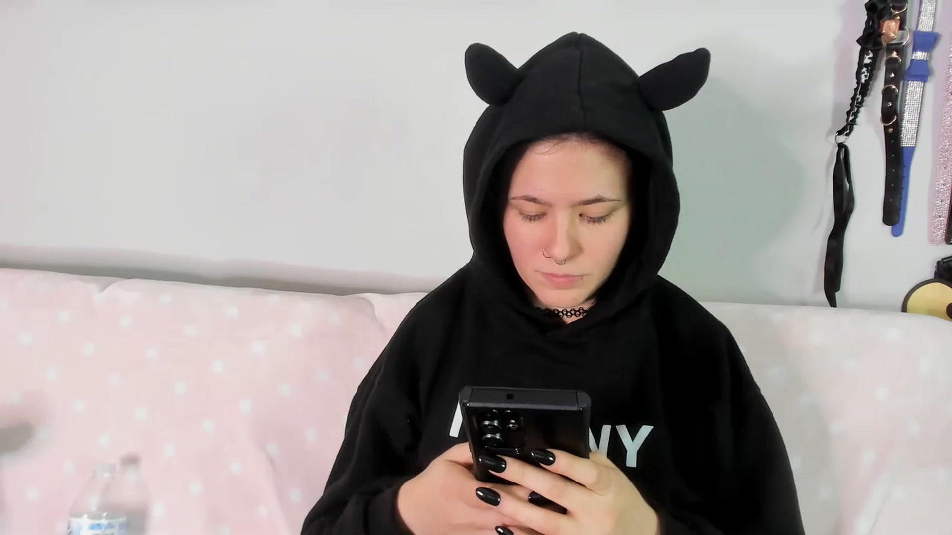 Gallery image thumbnail from Isabelle_Babe's myfreecams stream on, 12/07/2022, 01:17 image 4 of 20