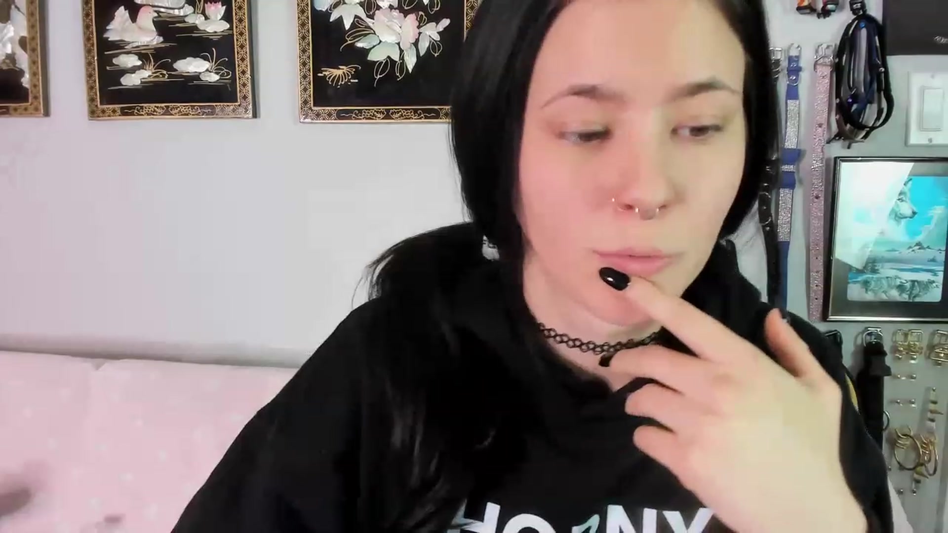 Gallery image thumbnail from Isabelle_Babe's myfreecams stream on, 12/07/2022, 01:17 image 10 of 20