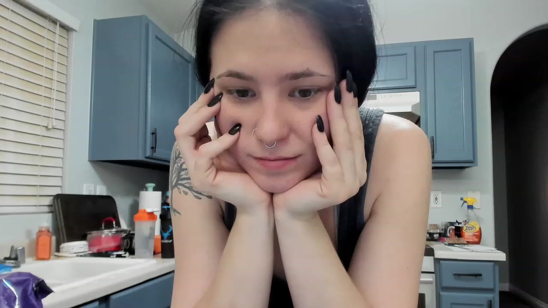 Gallery image thumbnail from Isabelle_Babe's myfreecams stream on, 12/07/2022, 03:27 image 18 of 20