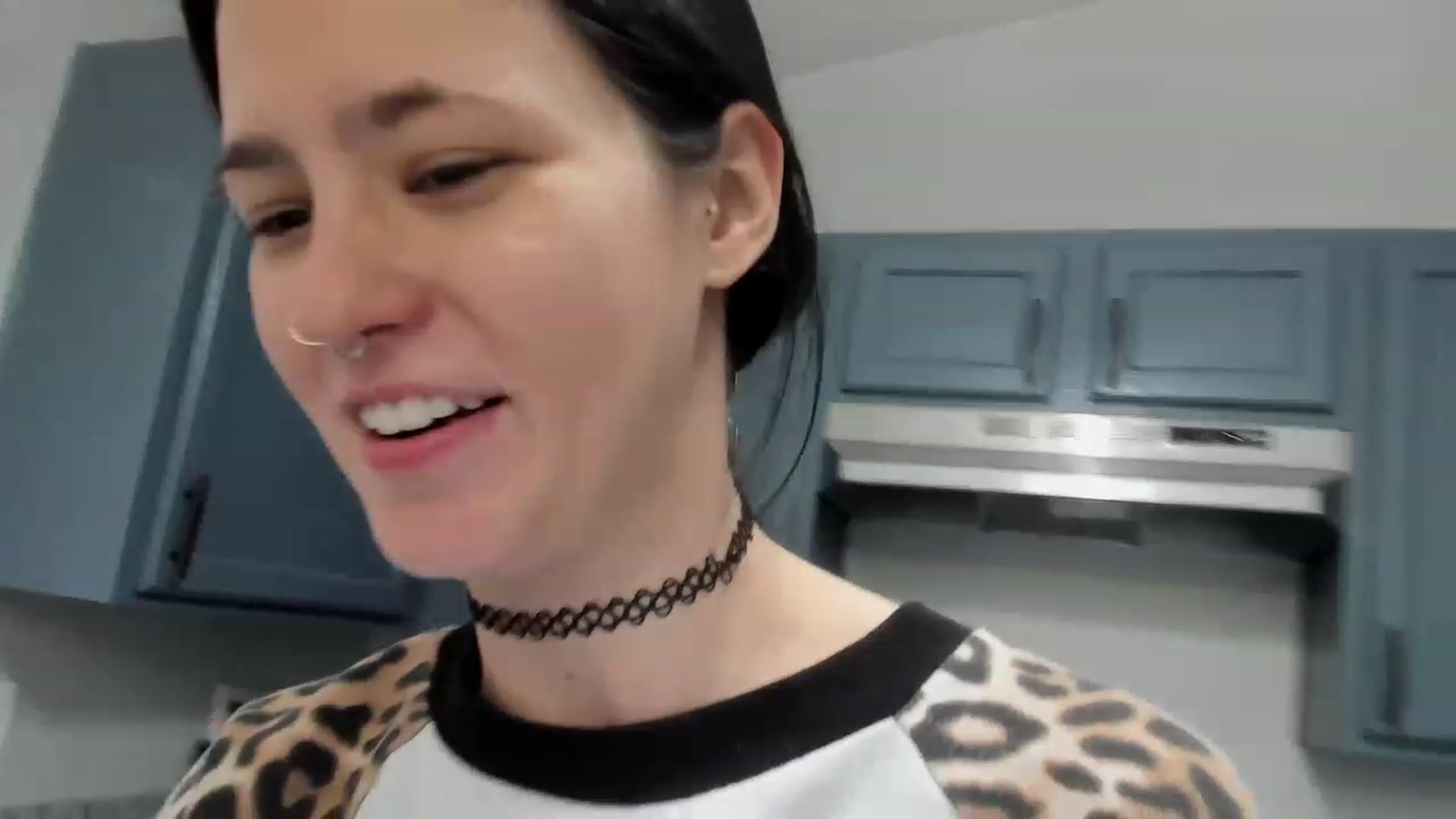 Gallery image thumbnail from Isabelle_Babe's myfreecams stream on, 12/08/2022, 23:29 image 11 of 20