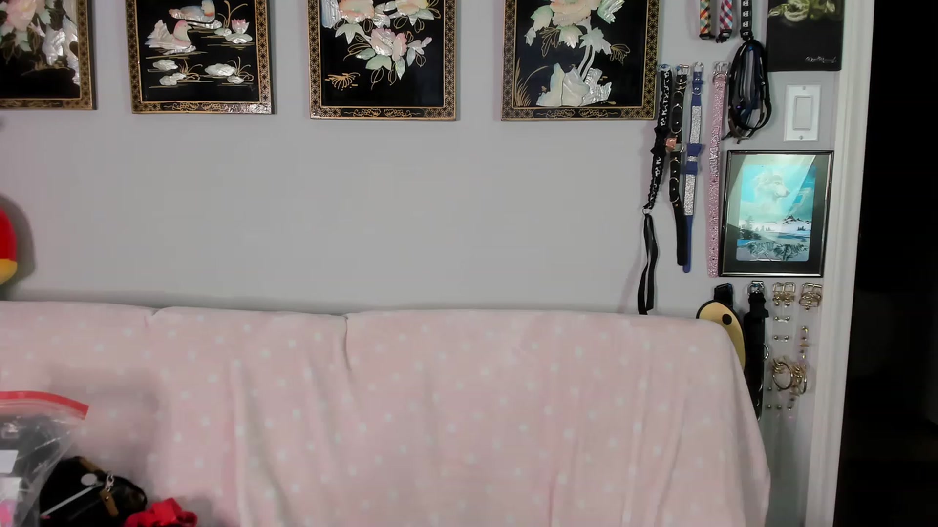 Gallery image thumbnail from Isabelle_Babe's myfreecams stream on, 12/08/2022, 23:29 image 5 of 20